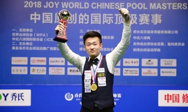 仅展现了荷 仅展现了荷