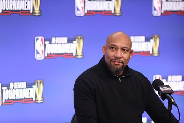 一个登顶瞬 一个登顶瞬