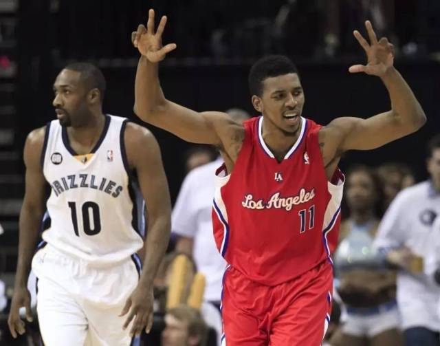 肋部通道与 肋部通道与